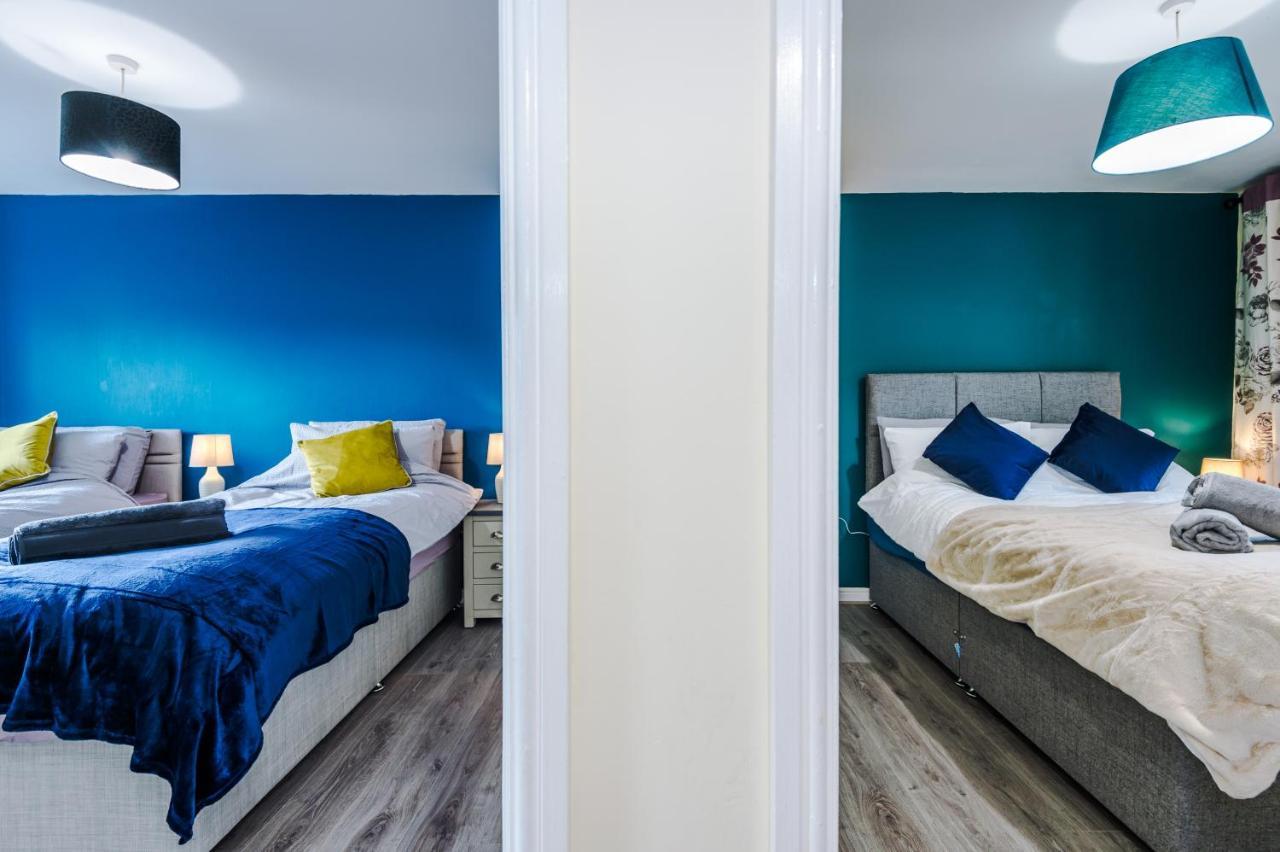 Manchester Comfortable 3 Bedroom House, Free Parking, Wifi & Disneyplus Worsley Bagian luar foto
